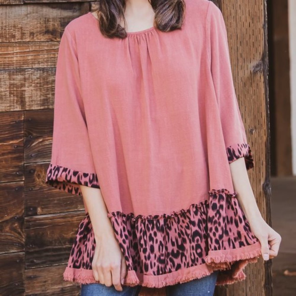 ⭐️NEW⭐️Safari Animal Print Frayed Ruffle Hem Top